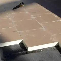 Isolation terrasse toiture : évitez les déperditions thermiques et améliorez votre confort