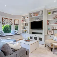 Transformez votre espace avec des idées de coffrage télé inspirantes