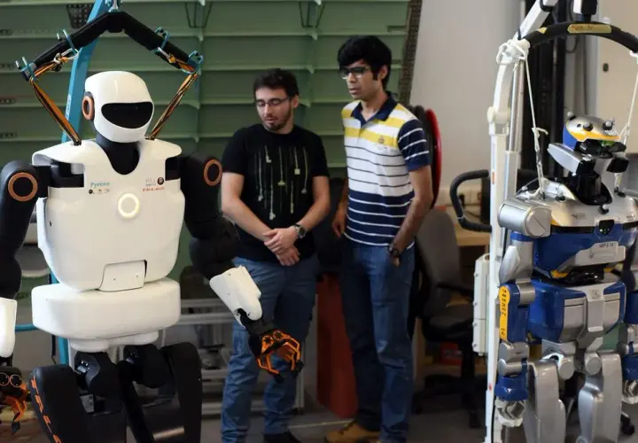Une perceuse est-elle vraiment un robot ou juste un outil ?