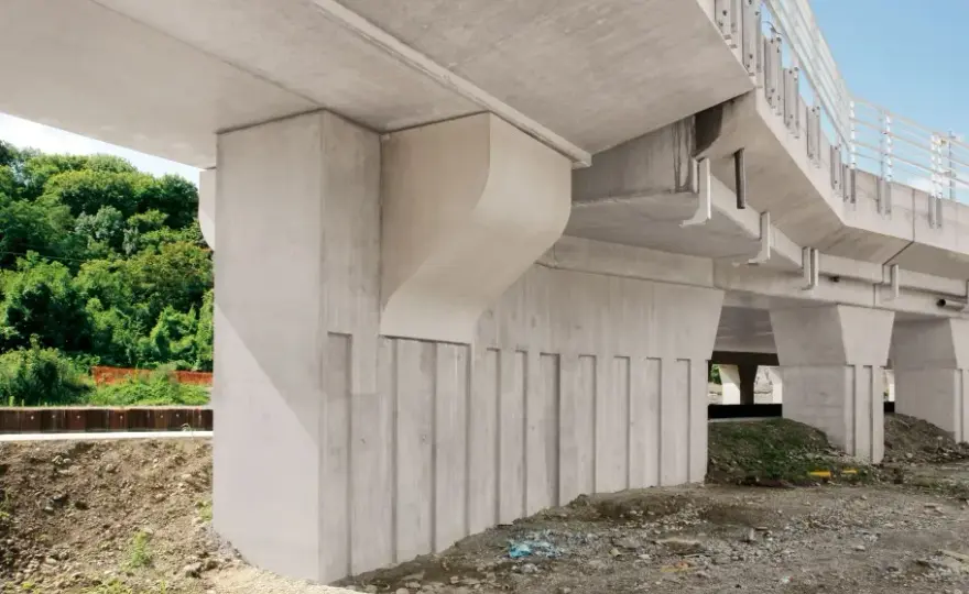 Comprendre les têtes de pont en béton et leur rôle crucial dans le drainage