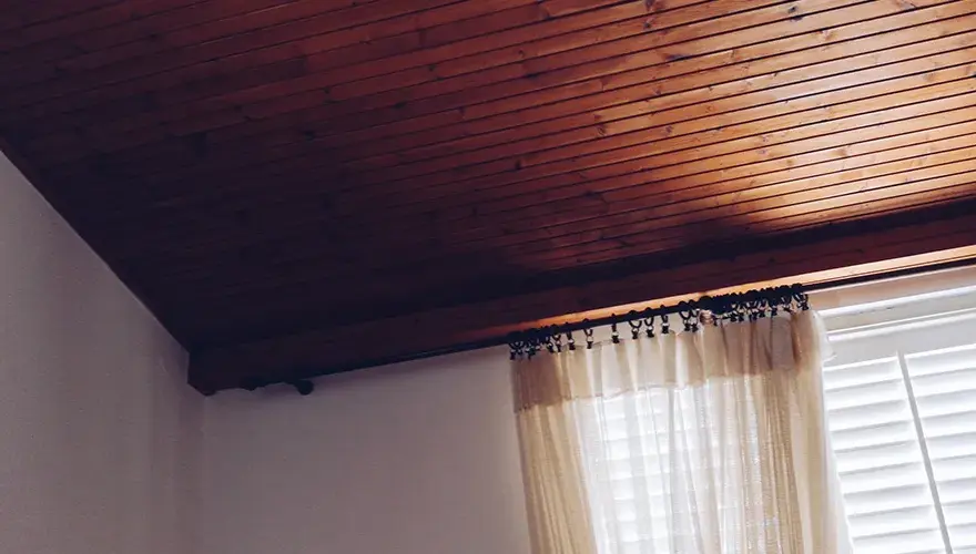 Comment isoler plafond efficacement pour un confort optimal chez soi
