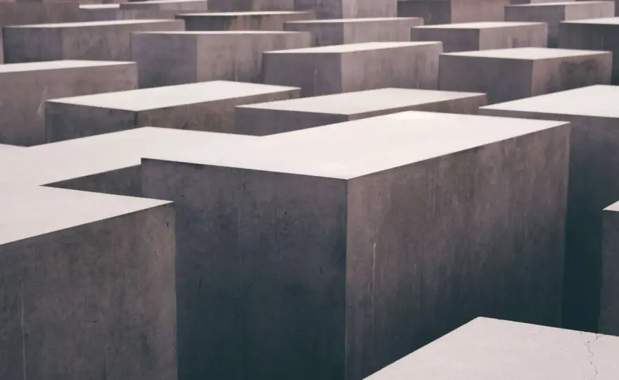 Définition du béton : Comprendre ses composants et ses usages essentiels