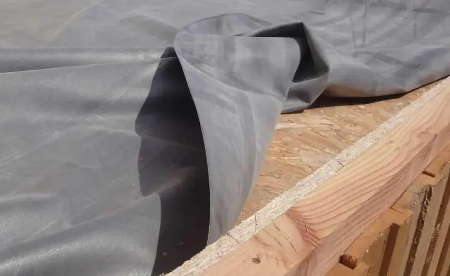Tout savoir sur la toiture en EPDM : avantages, installation et entretien